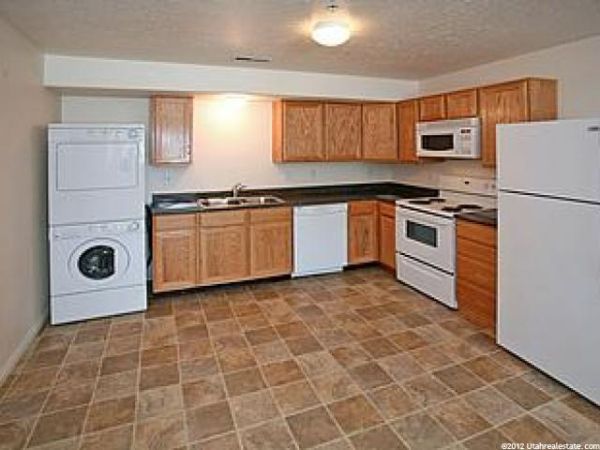 Richfield 12 Plex exterior photo