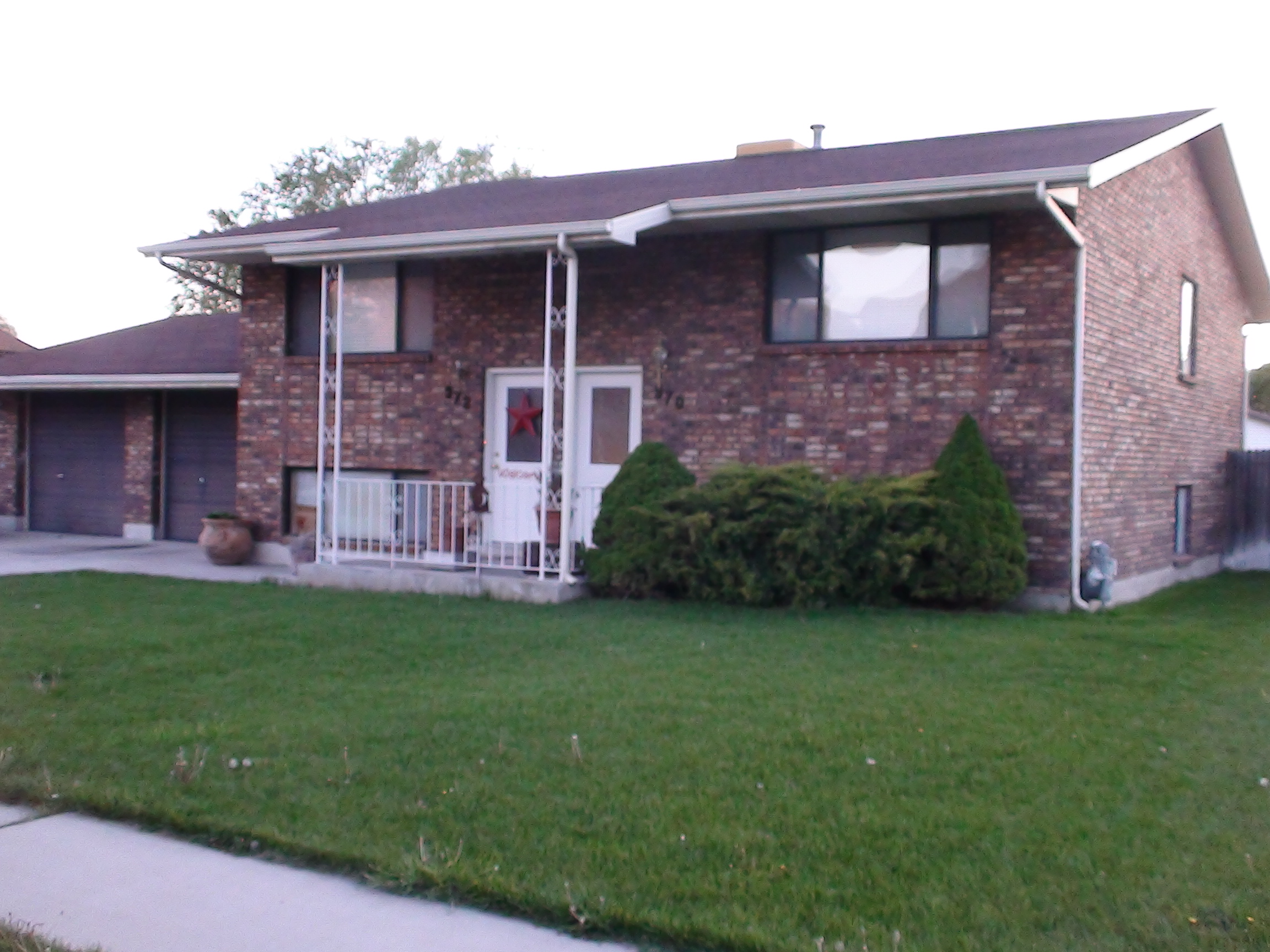 Springville Duplex photo 9